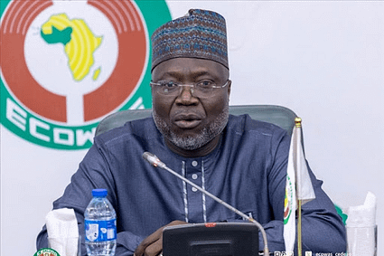 Bénin : la Cédéao menace de déployer une force régionale