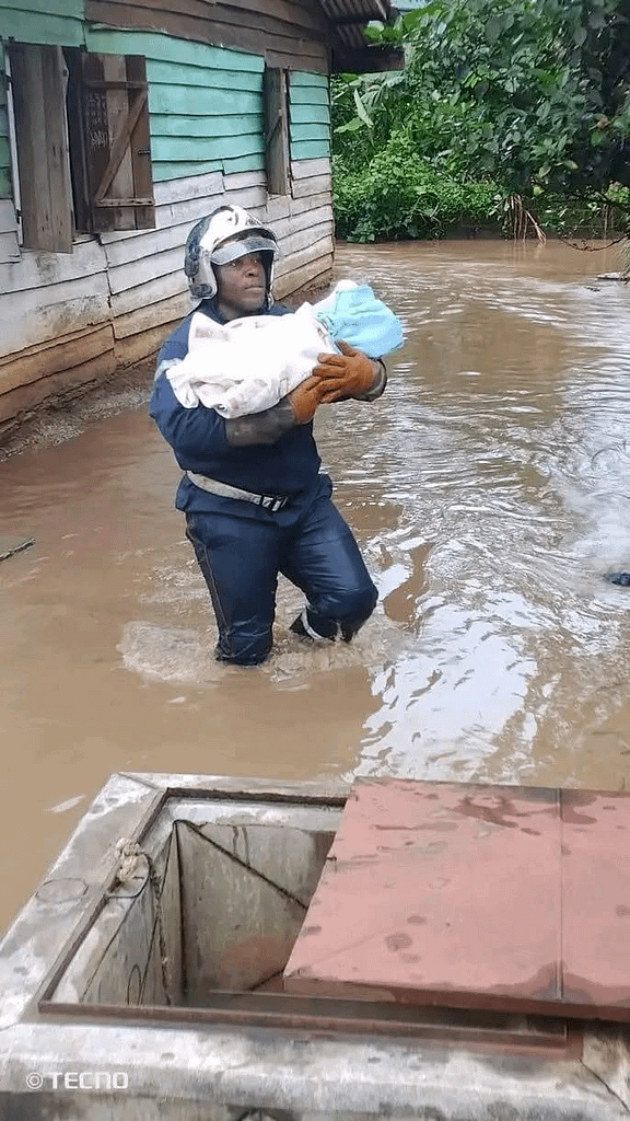 Inondations à Kumba : Les sapeurs pompiers ont participé à des opérations de sauvetage jusqu&rsquo;à  22 heures mercredi