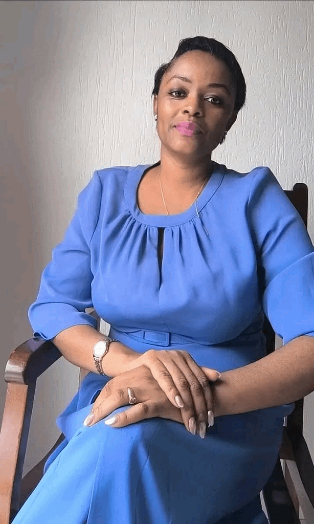 Fermeture des églises de réveil : Anne Féconde NOAH suggère à Atanga Nji de commencer par les bars
