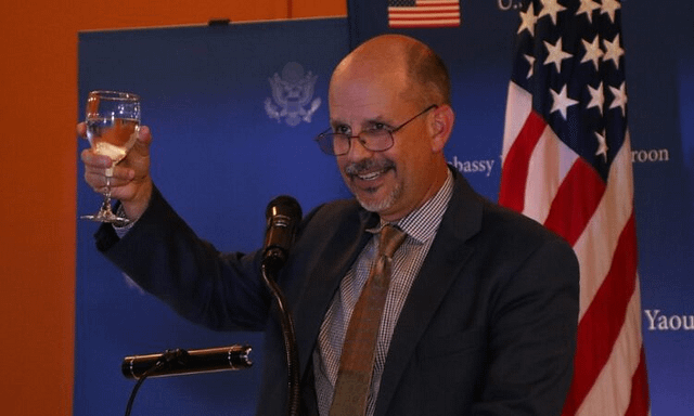 Cameroun : L’ambassadeur des Etats-unis John Christopher Lamora rappelé à Washington