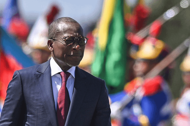 Bénin : une tentative de coup d’État a été mise en « échec », « l’armée régulière reprend le contrôle »