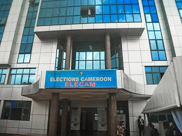 Cameroun: Les bulletins de vote pour la présidentielle d’octobre prochain ont été imprimés en Chine à un peu plus de 02 milliards de francs CFA selon notre confrère Africa Intelligence