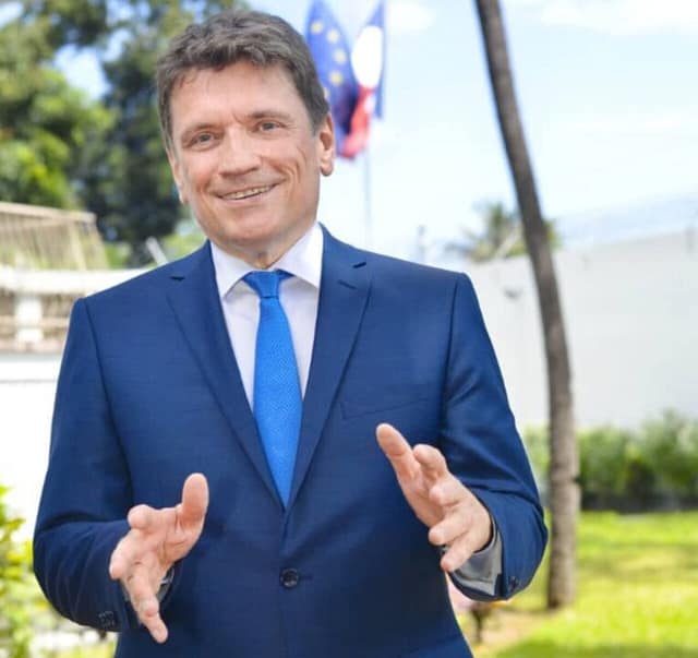 Ambassade de France : Sylvain Riquier est officiellement entré en fonction