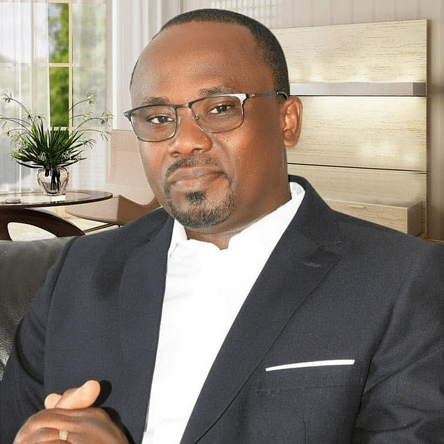 L’invité de la Rédaction – Léon Theiller Onana: « Ce n’est pas un homme seul qui changera le Cameroun, c’est la force de tout un peuple uni derrière un projet commun »