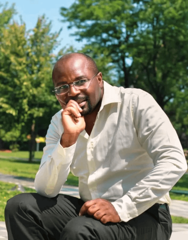 Disparition de Consty EKA: L’hommage de l’essayiste Vincent Sosthène Fouda