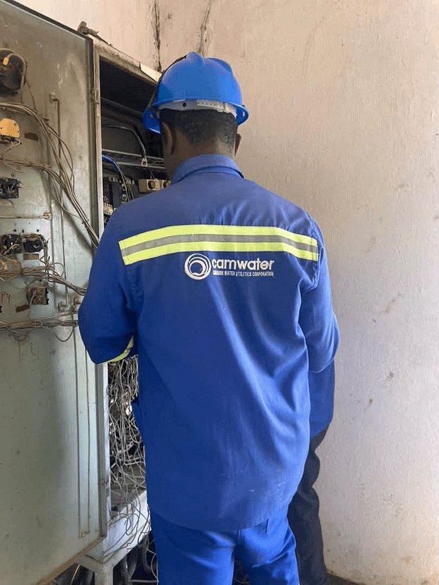 Nord : Exécution des travaux de maintenance de l’armoire électrique dans la ville de Garoua