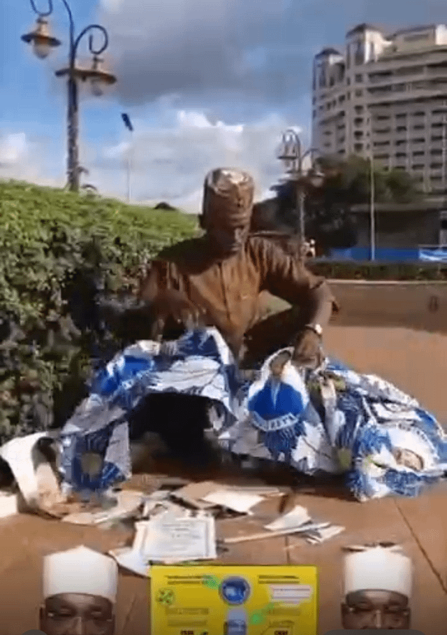 Cameroun : Un partisan du candidat Issa Tchiroma arrêté pour avoir profané les portraits de Paul Biya