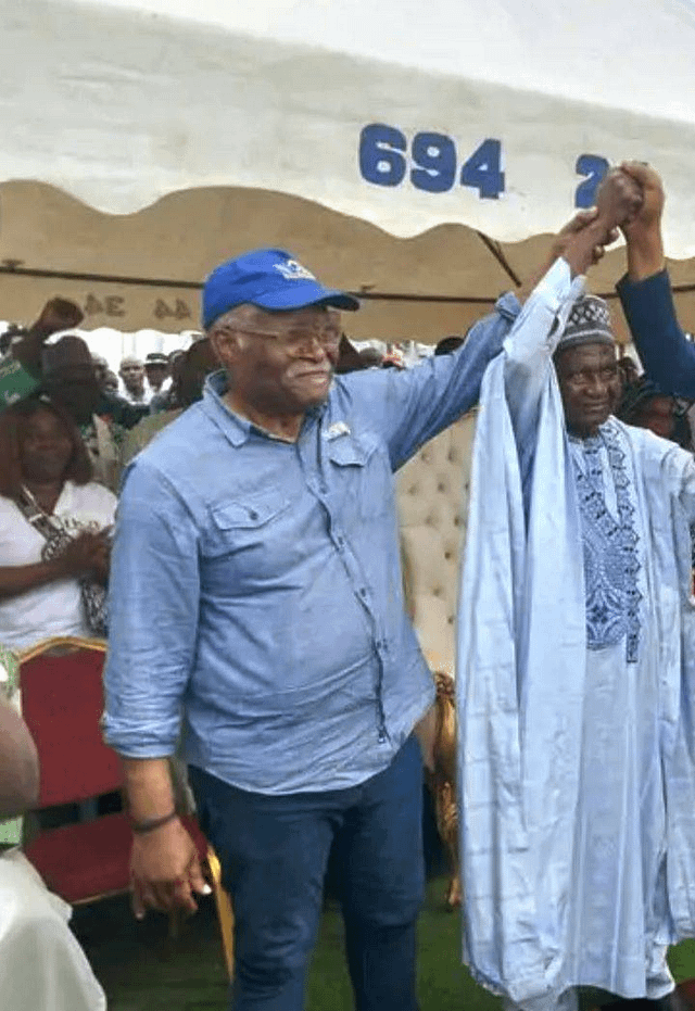 Présidentielle d’octobre : Le candidat Bello Bouba s’est engagé à restituer la caution et les frais de précampagne d’Akere MUNA en contrepartie de son ralliement