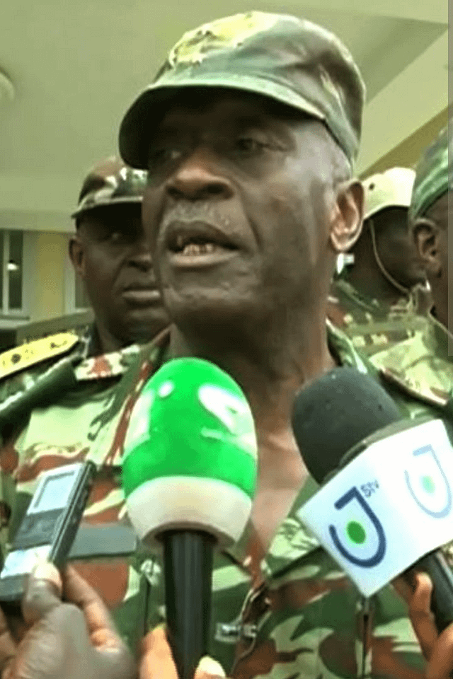 Le Général René Claude Meka n’est mort selon le Directeur du CHU